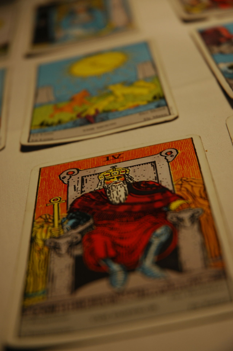 Illustration for article titled Finding The Best Tarot Website For You